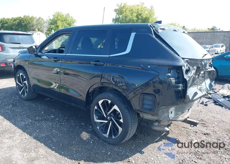 2022 Mitsubishi Outlander Es 2.5 S-Awc z USA, uszkodzony, nr VIN JA4J4TA85NZ033409